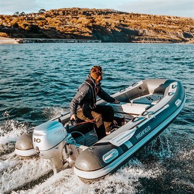 Dinghy inflatable boat